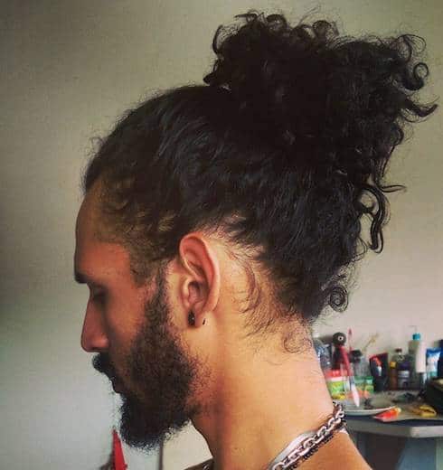 41 Curly Haircuts For Men That Ll Always Be In Style 2020