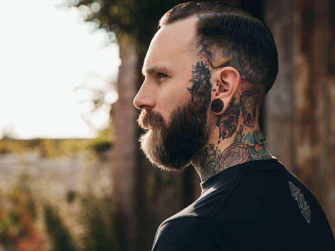 15 Unbeatable Hairstyles For Men With Big Ears 2020