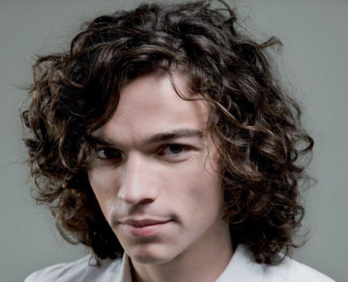 41 Curly Haircuts For Men That Ll Always Be In Style 2020