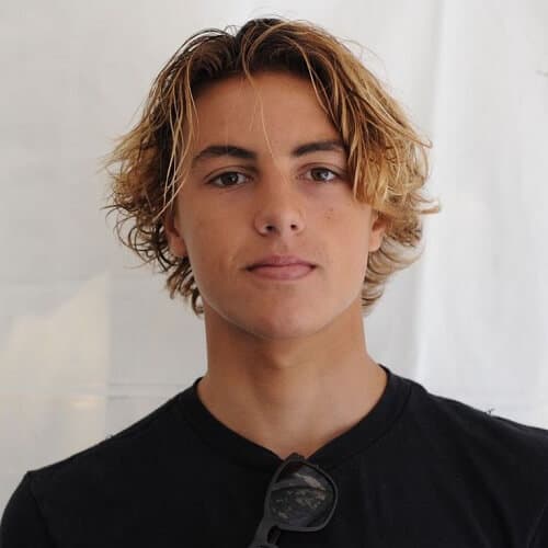 6 Skater Boy Haircuts Thatll Never Go Out Of Style Cool Mens Hair