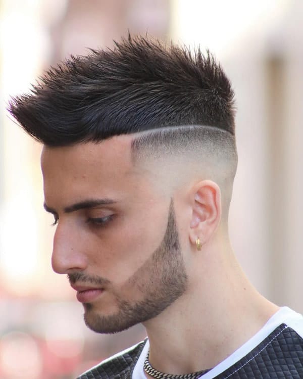 32 Collection Cutting Men&#039;s Hair Longer On Top with Simple Makeup