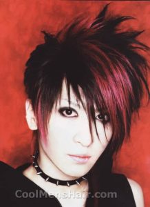 Aiji red streaks hairstyle.