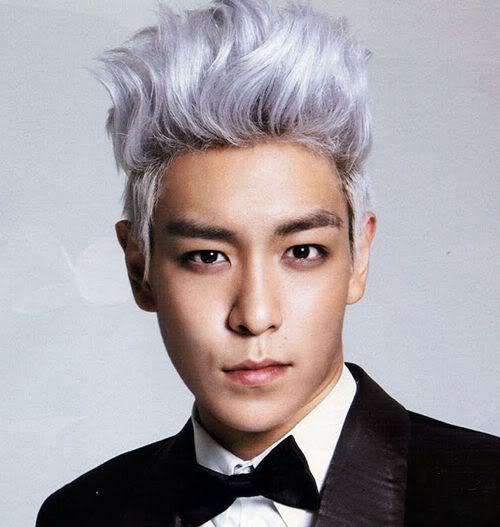 Photo of Choi Seung-hyun (T. O. P.) hairstyle. 