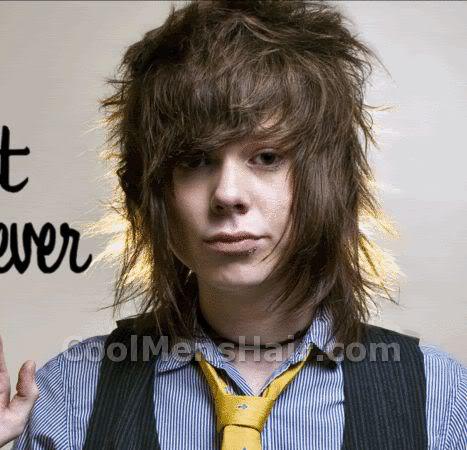 Image of Christopher Drew messy hairstyle.