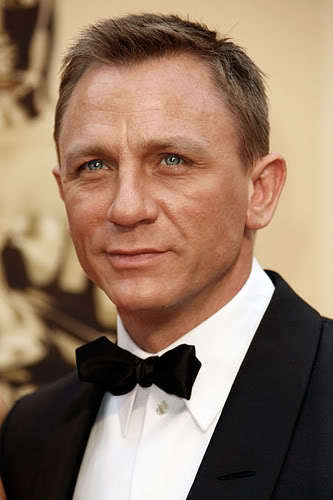 Daniel Craig Elegant Short Hairstyles – Cool Men's Hair