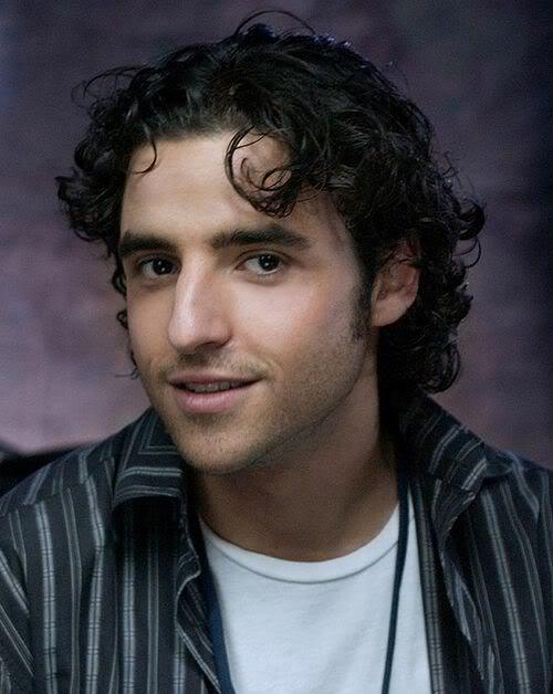 Photo of David Krumholtz curly hair.