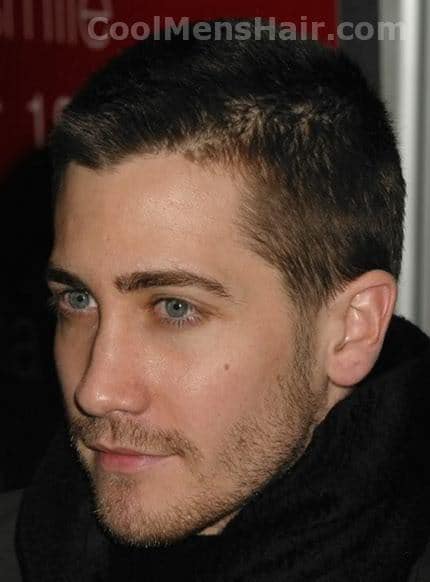 Photo of Jake Gyllenhaal short haircut. 