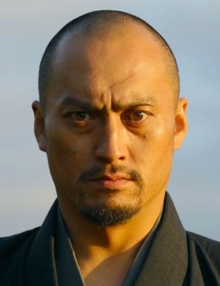 Image of Ken Watanabe shaved hairstyle.