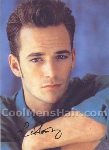 Picture of Luke Perry hairstyle for men. 