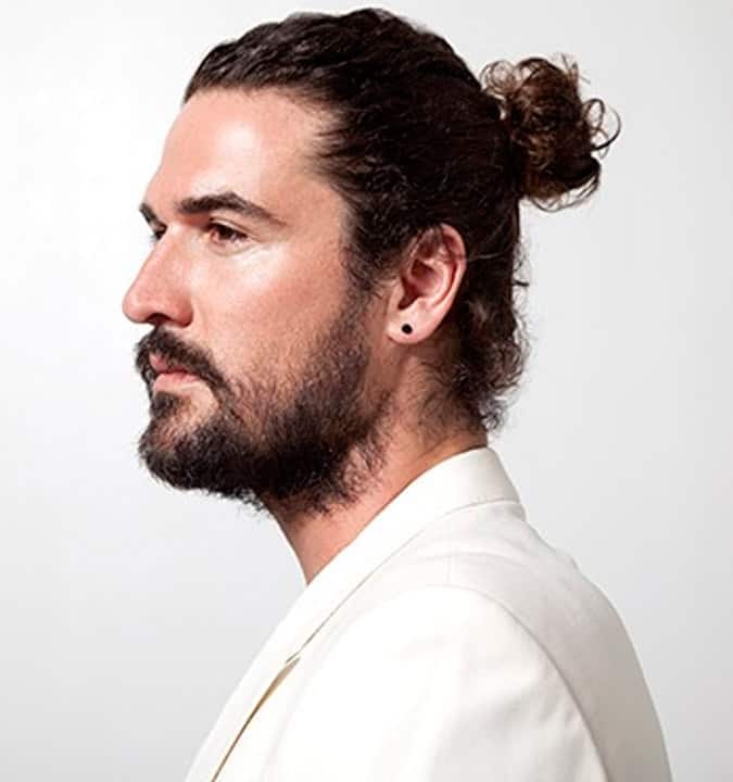 7 Spectacular Man Bun Hairstyles for Curly Hair 2023 Trends