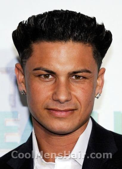 Photo of Paul DelVecchio hairstyle.