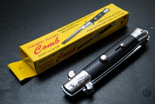 Switchblade Pocket Comb image.