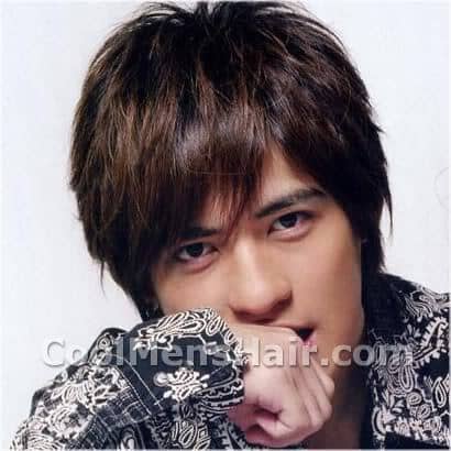 Vic Zhou Taiwanese hairstyle.