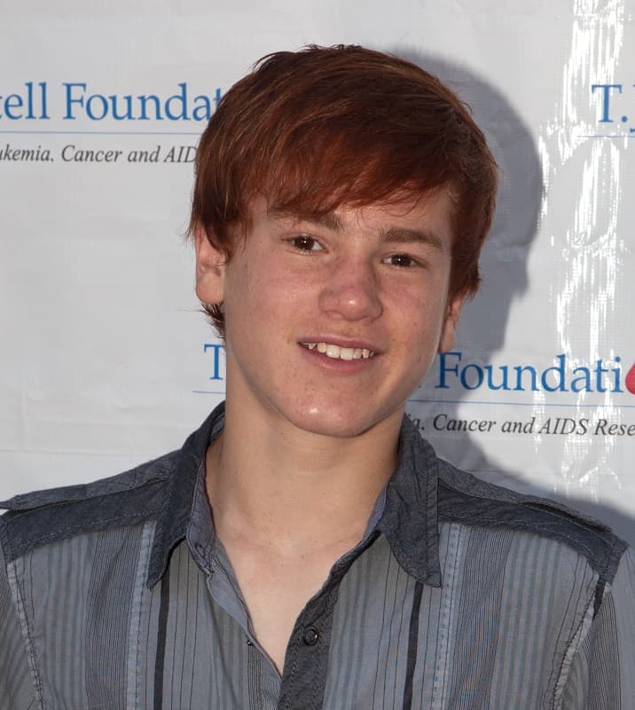 actor with red hair - Justin Tinucci
