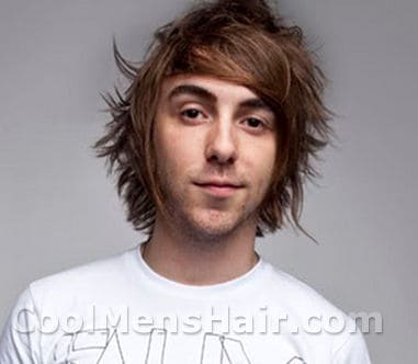 Picture of Alex Gaskarth messy hairstyle.