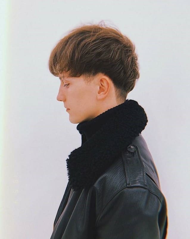 bowl cut with thick hair for men