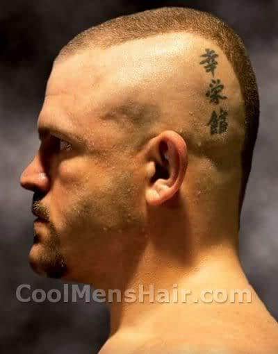 Photo of Chuck Liddell mohawk hair.