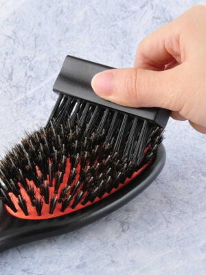 How to Clean Hairbrushes And Combs in 4 Easy Steps