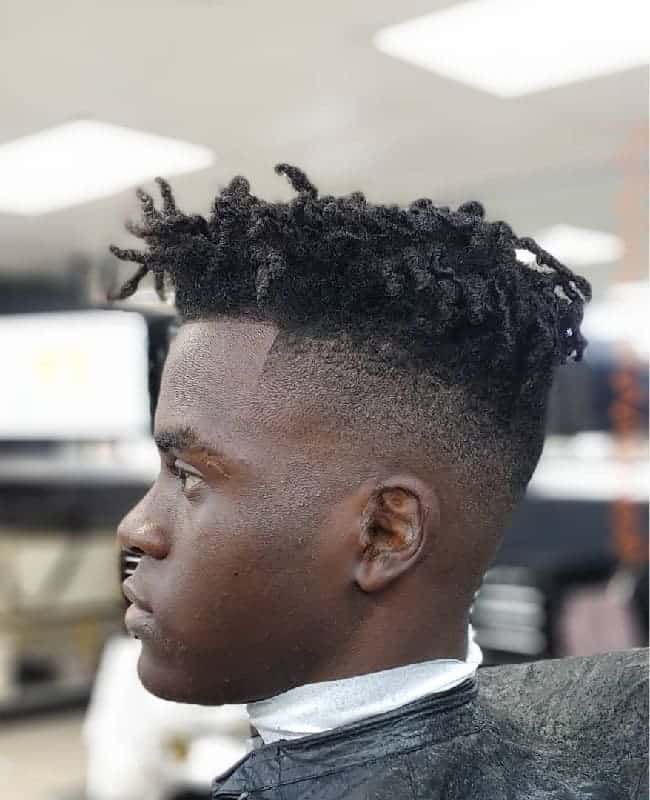 vysoký top fade s dredy