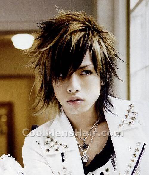 Picture of Hiroto hairstyle.