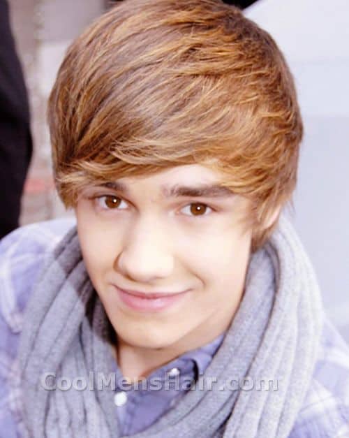 Photo of Liam Payne bangs hairstyle.