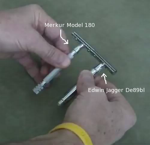 Photo comparison between Merkur Model 180 vs Edwin Jagger De89bl.