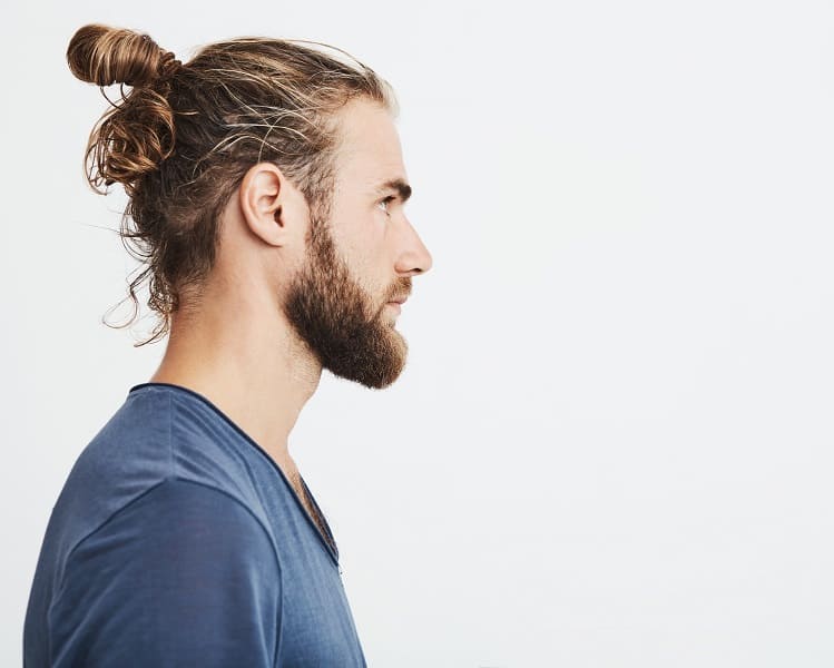 messy man bun