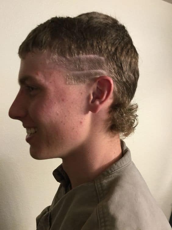 mullet haj csíkokkal