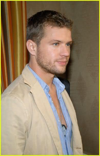 Ryan Phillippe Short Curly Hairstyles – Cool Men's Hair