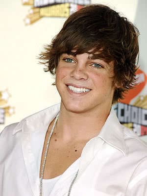 Picture of Ryan Sheckler skater hairstyle for boys. 