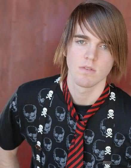 Photo of Shane Dawson hairstyle.
