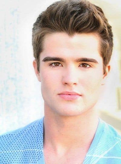 Spencer Boldman widow's peak haircuts.