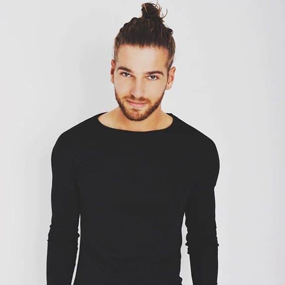 20 Best Top Knot Hairstyles for Men (2024 Trends)