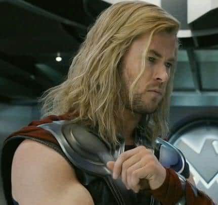 Photo of Thor long hairstyle in The Avengers