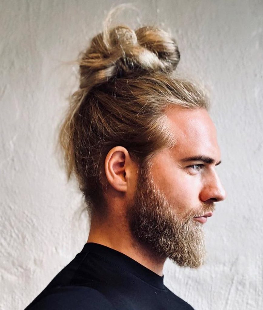 men's high bun haircut