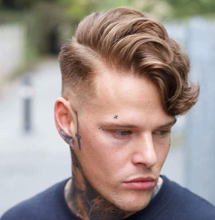 wavy hairstyles with side part for men